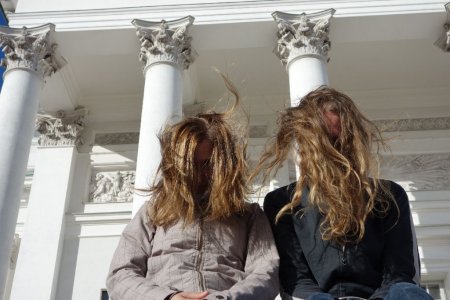 let the sun shine and the wind blow!