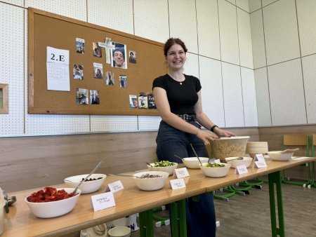 Katka s nabídkou svačiny, kterou si sami namícháte.