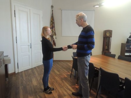 Gratulace Kláře od pana ředitele