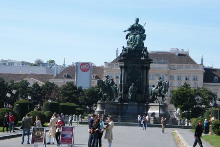 Maria Theresia Platz